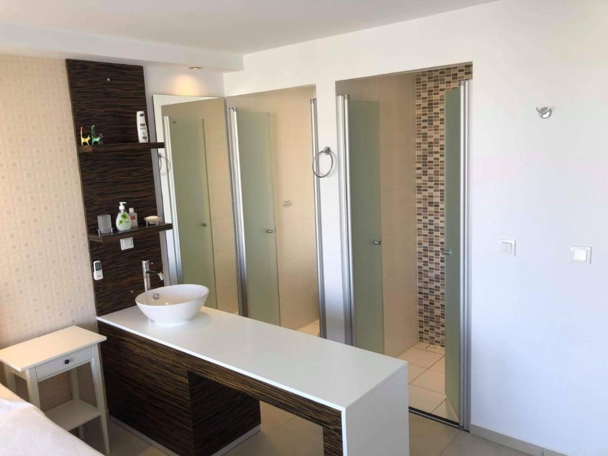 سيدي Babylon Luxury Villa With Private Pool And Indoor Heated Pool المظهر الخارجي الصورة